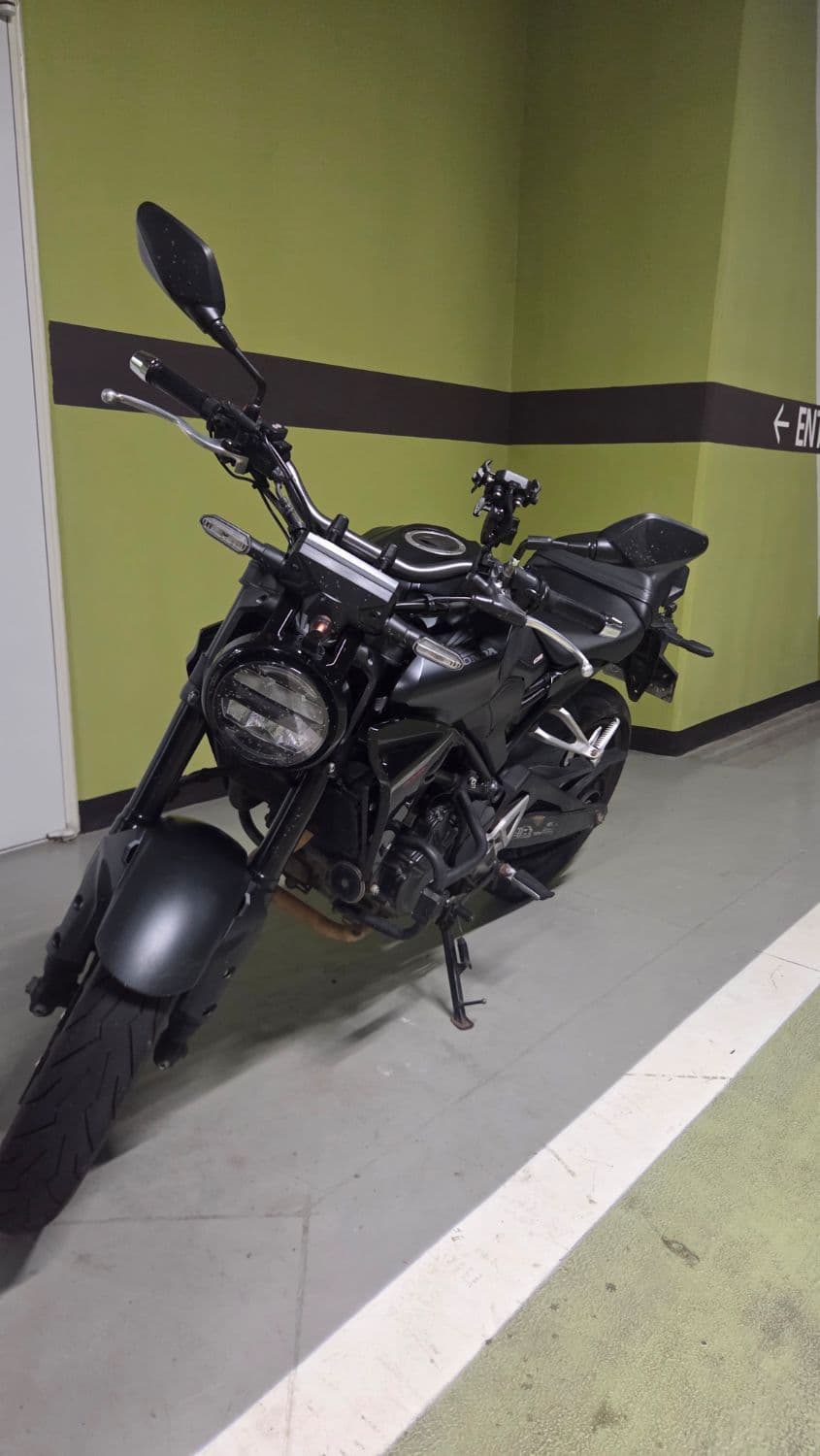 혼다 CB 300 R 2
