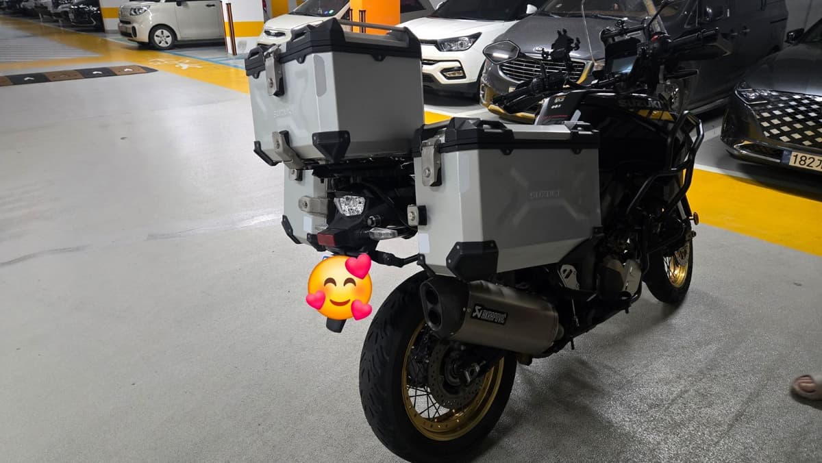스즈키 브이스트롬 1050 XT 4