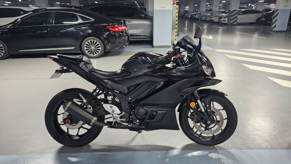 야마하 YZF R3 4