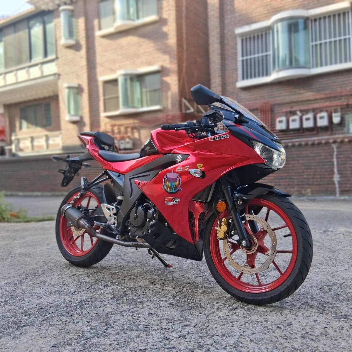 스즈키 GSX R 125 ABS 1