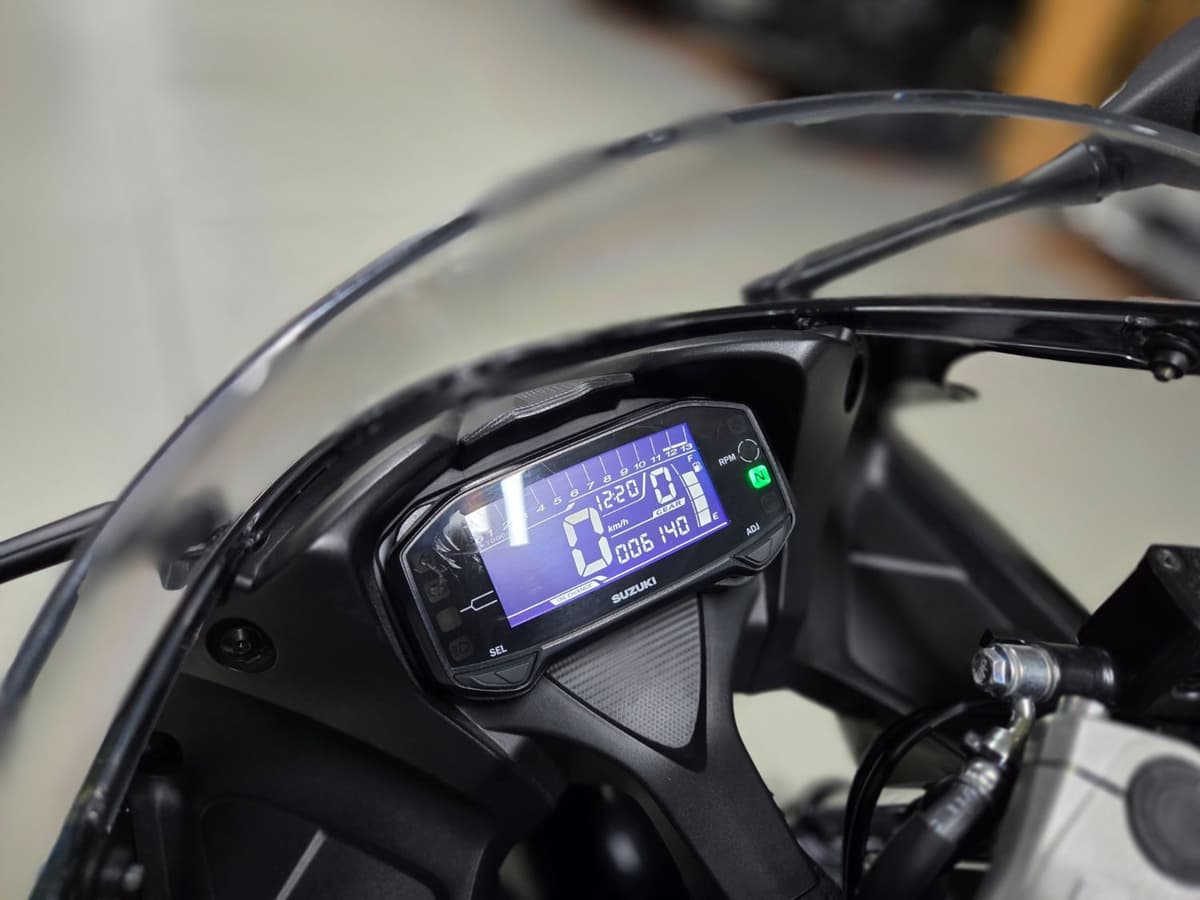 스즈키 GSX R 125 ABS 17