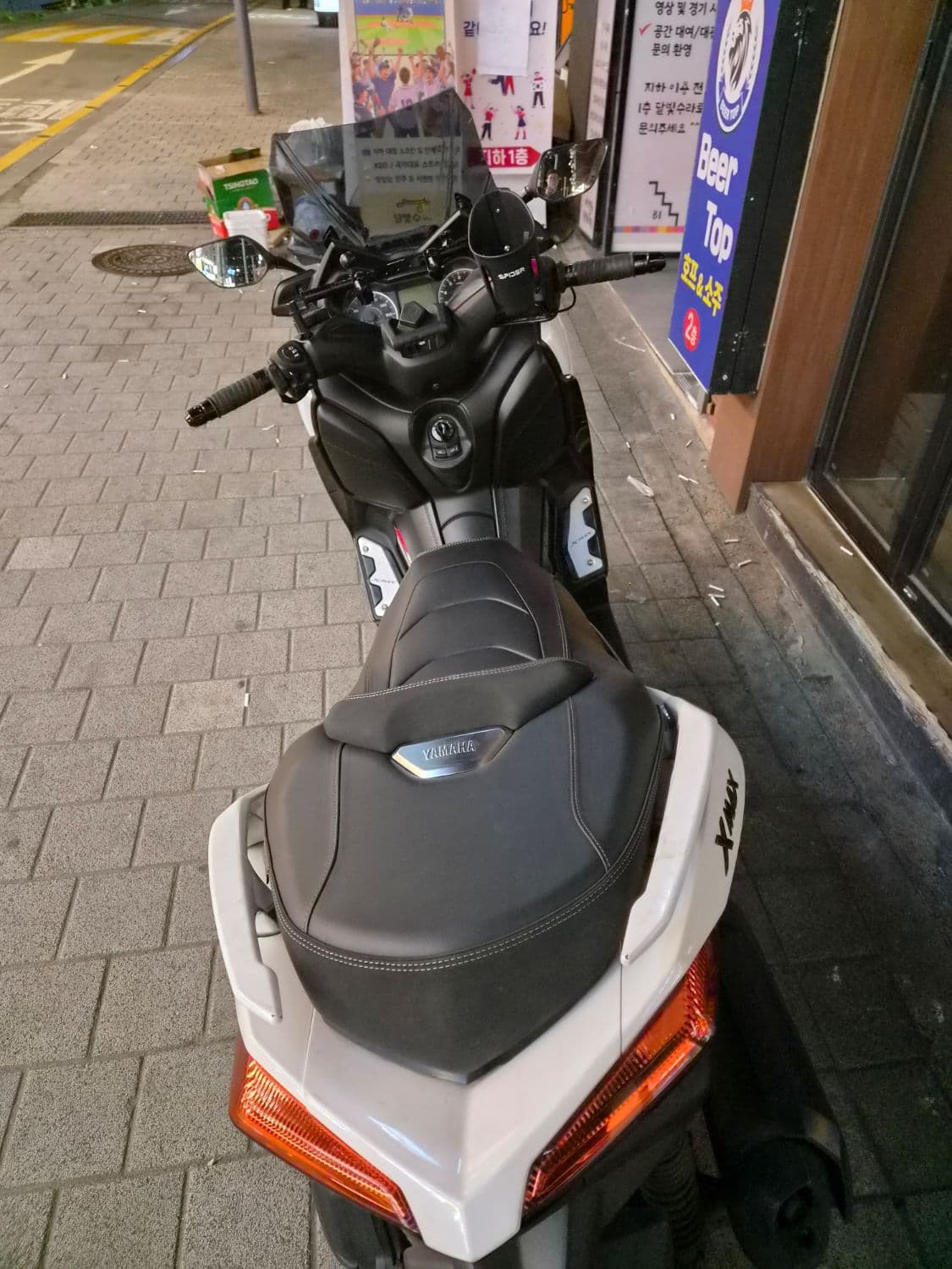 야마하 XMAX 300 ABS 4