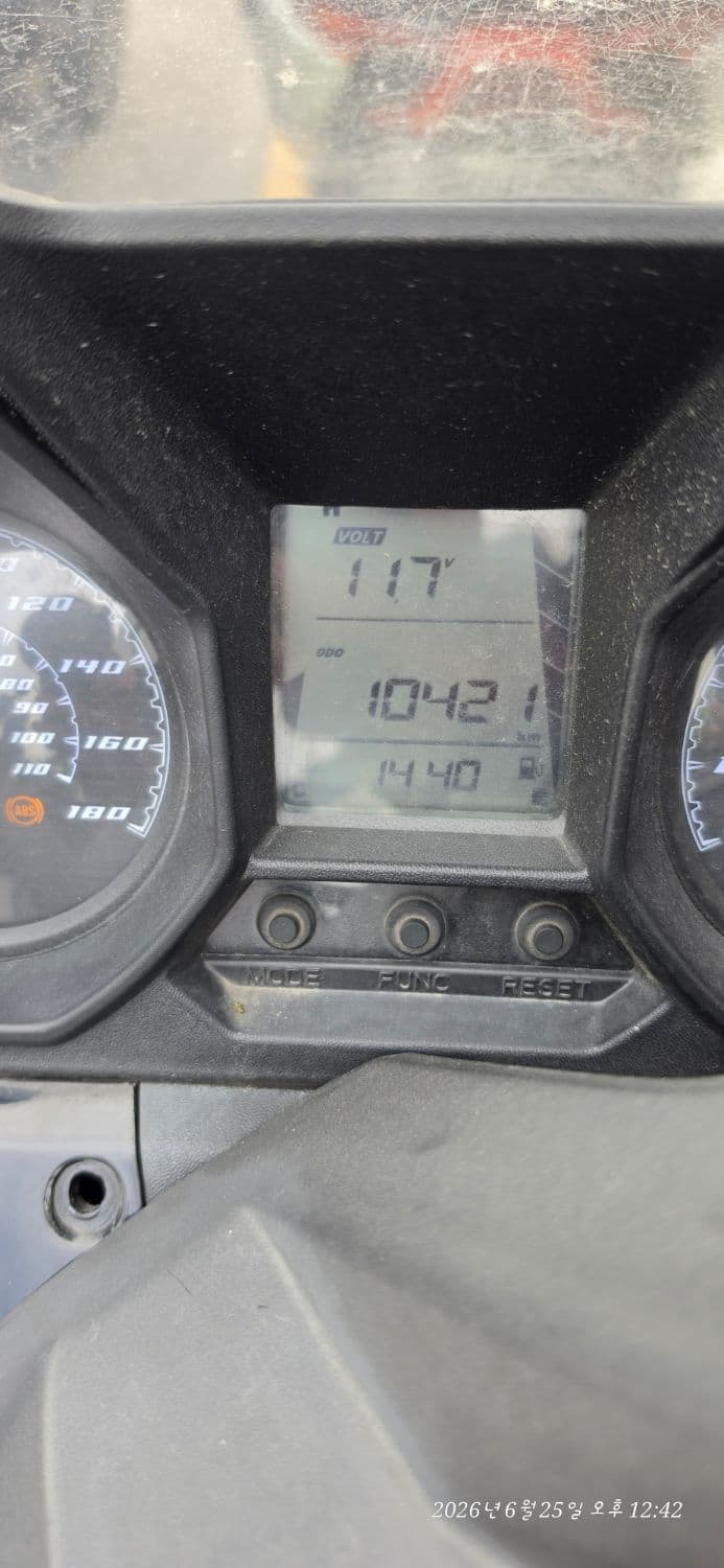 킴코 다운타운 ST 350 i ABS 5