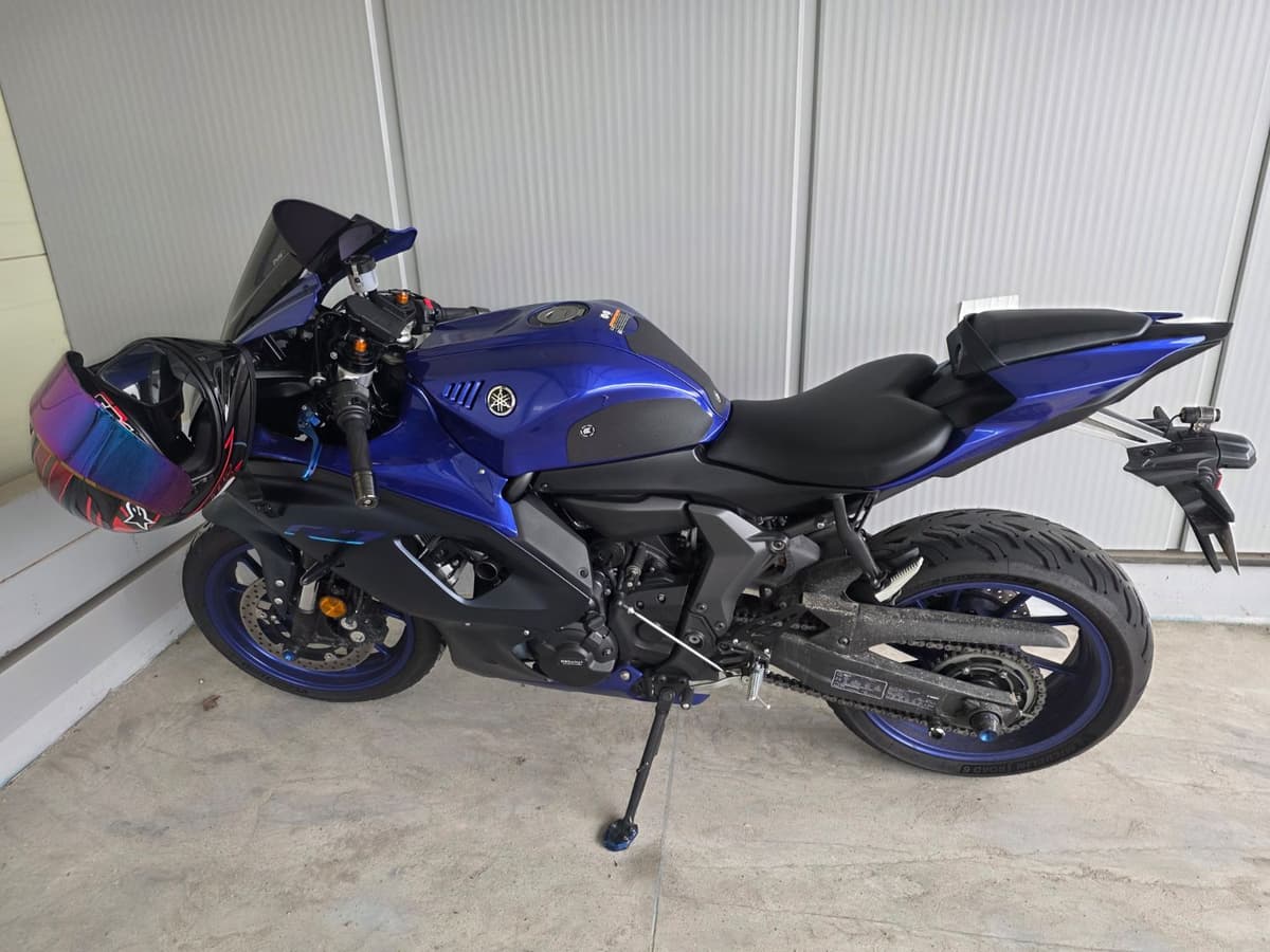 야마하 YZF R7 1