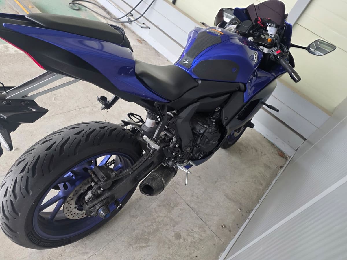 야마하 YZF R7 3