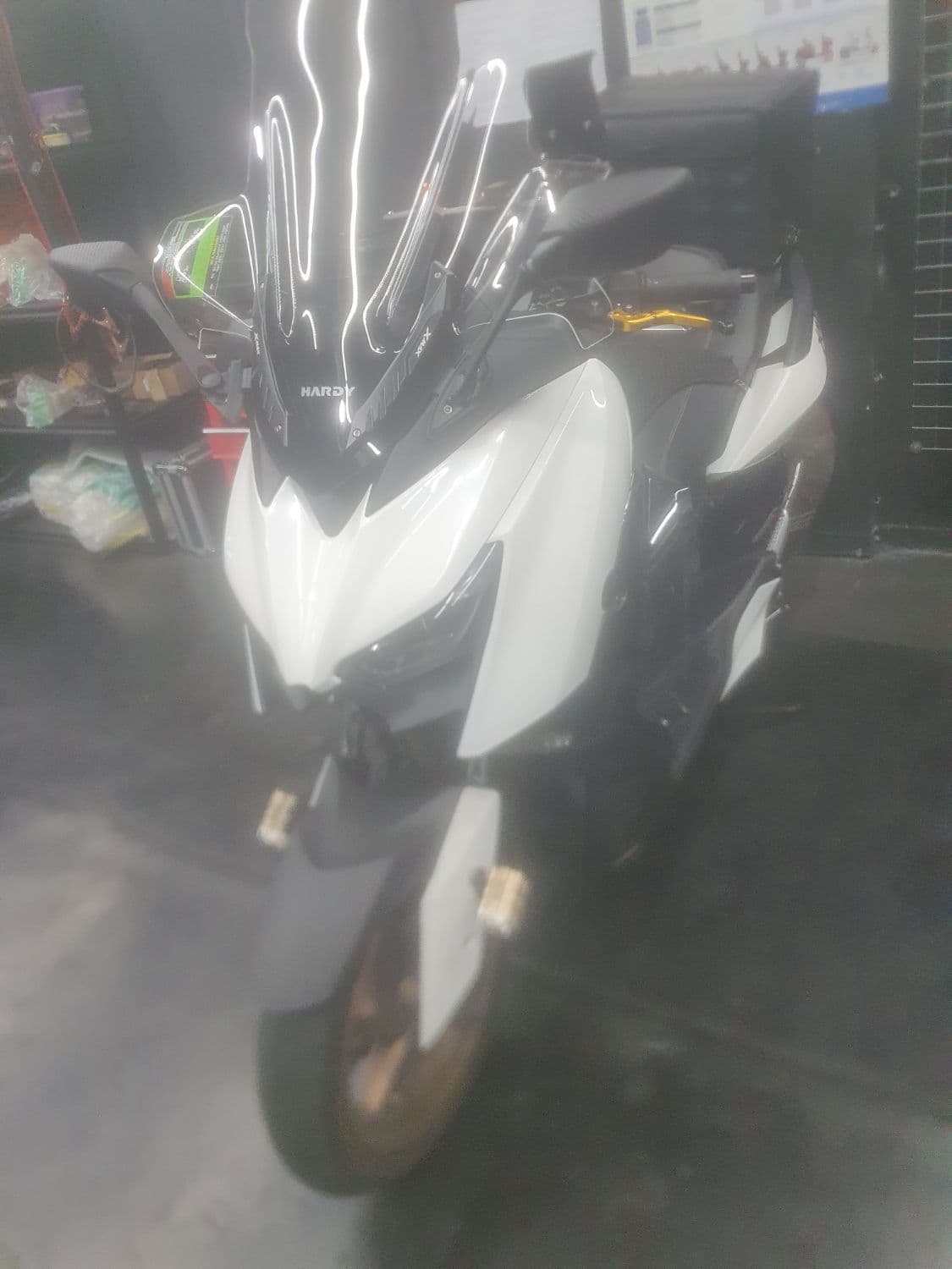 야마하 XMAX 300 ABS 1