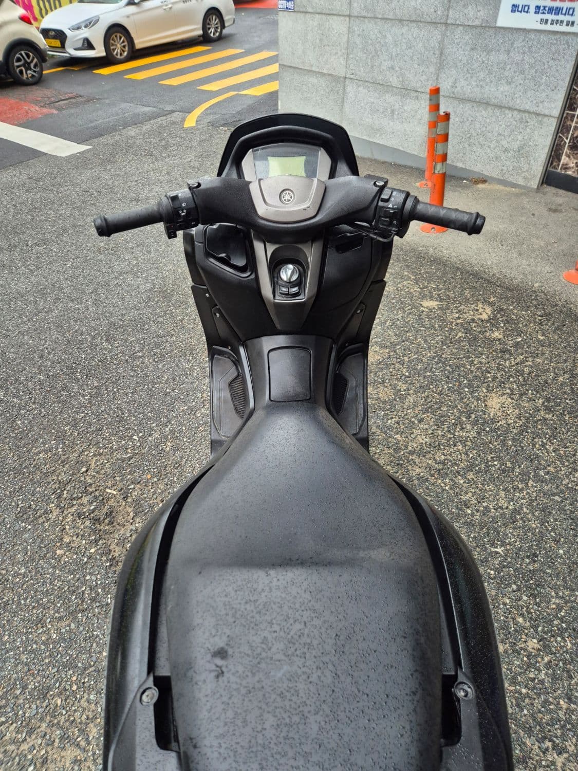 야마하 NMAX 125 7