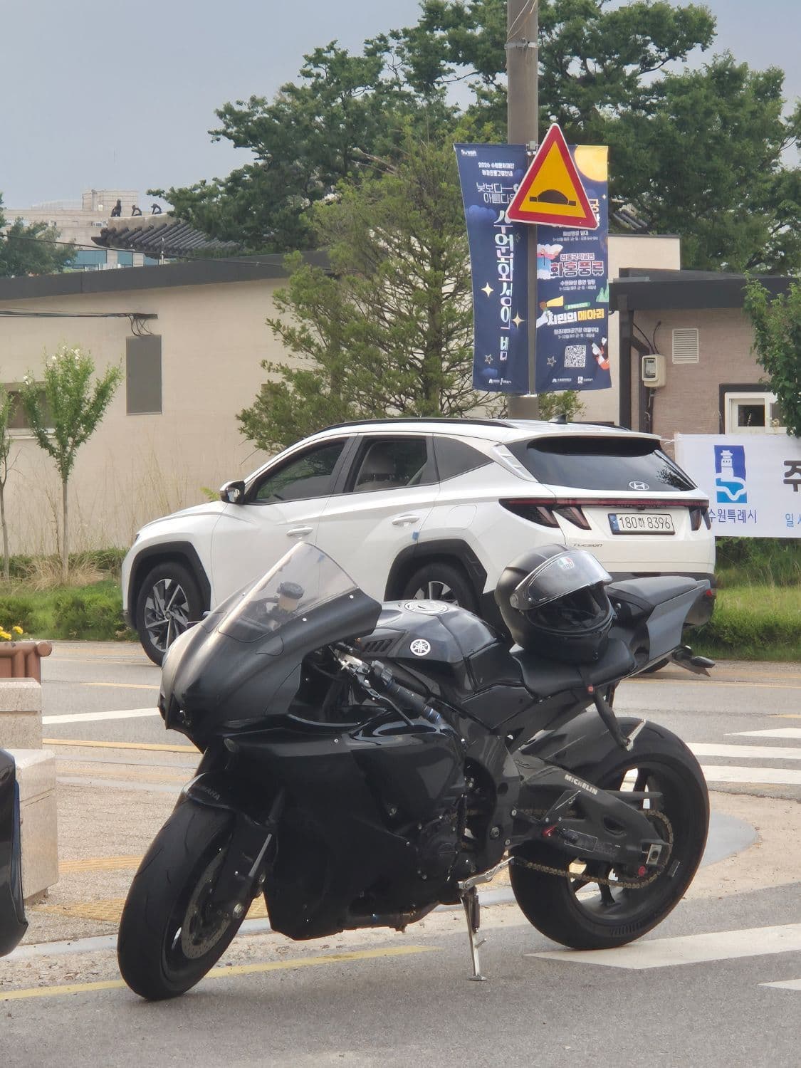 야마하 YZF R1 2