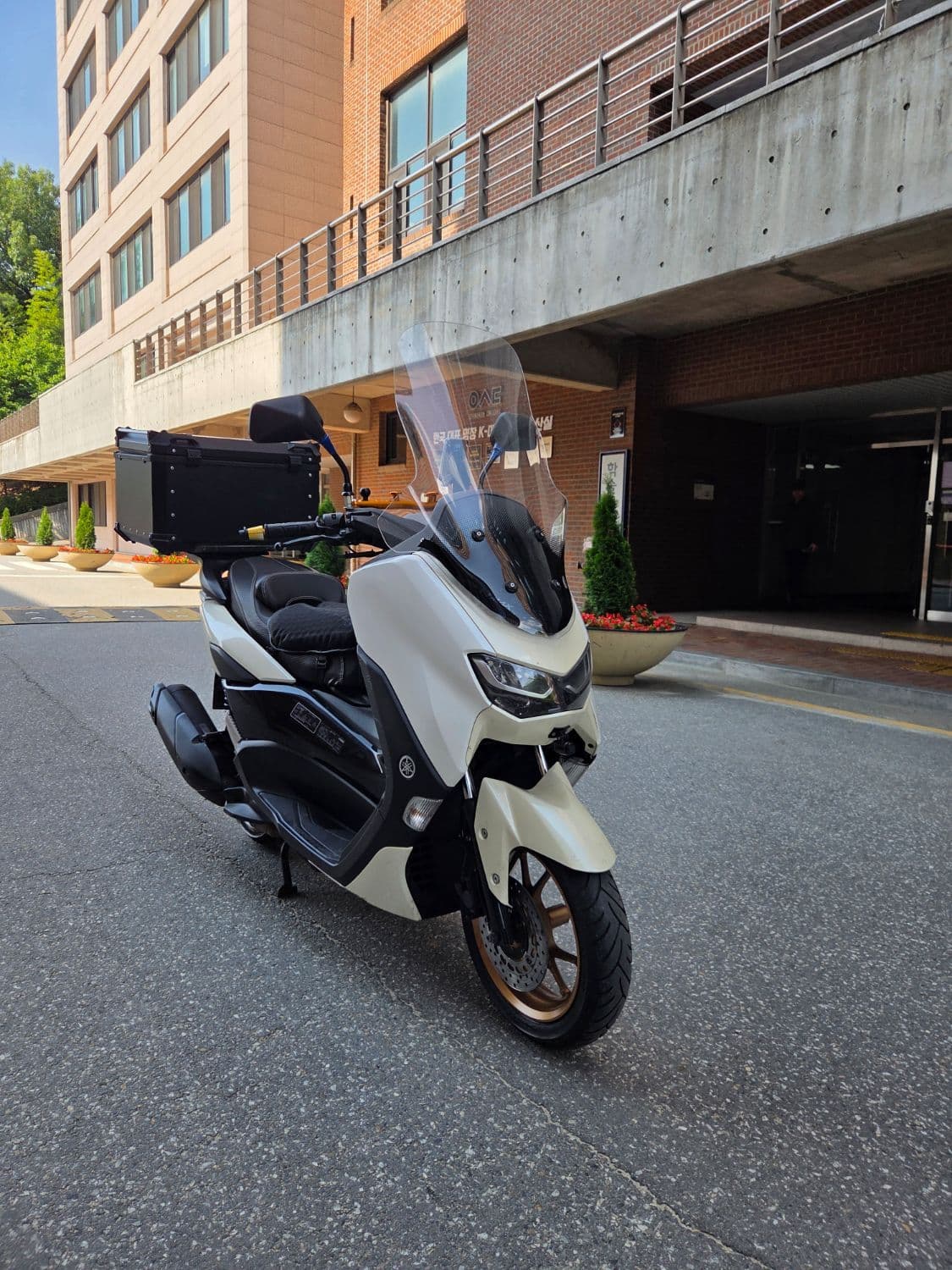 야마하 NMAX 125 1