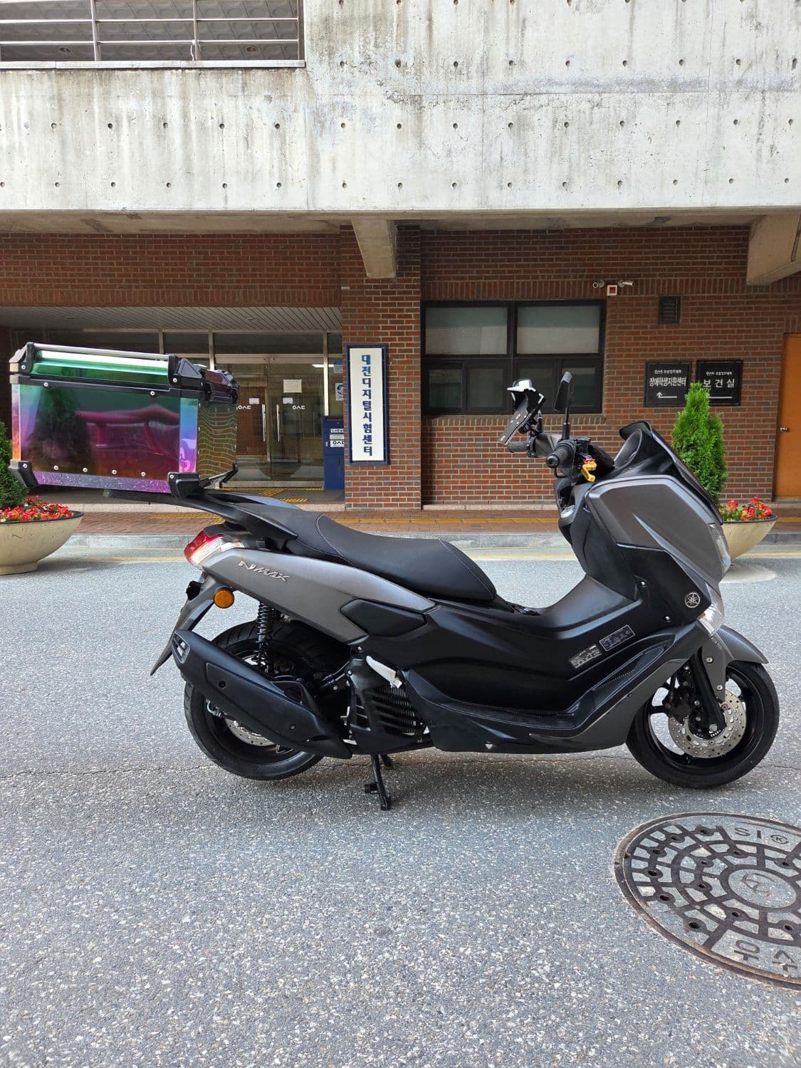 야마하 NMAX 125 4