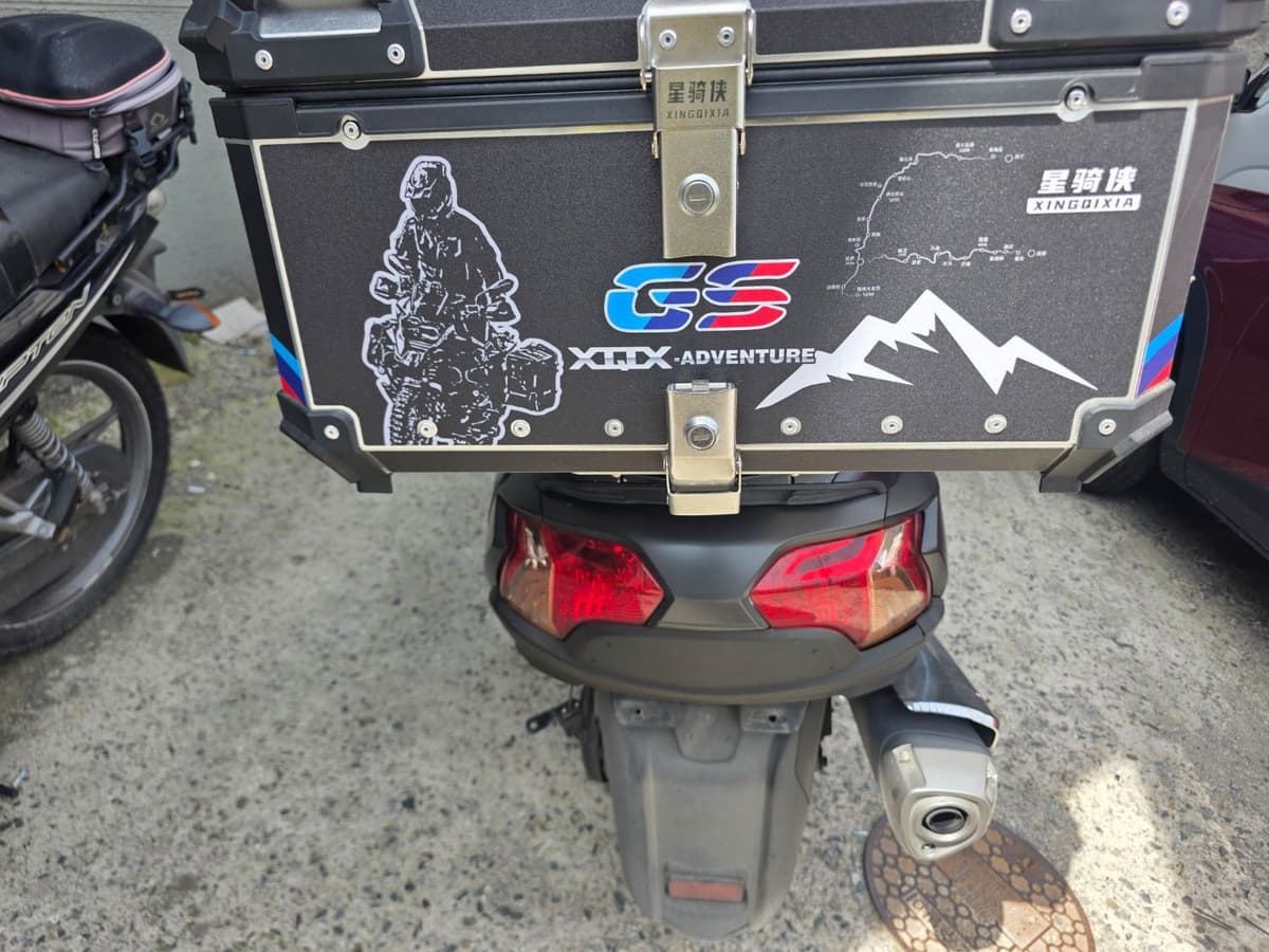 스즈키 버그만 650 5