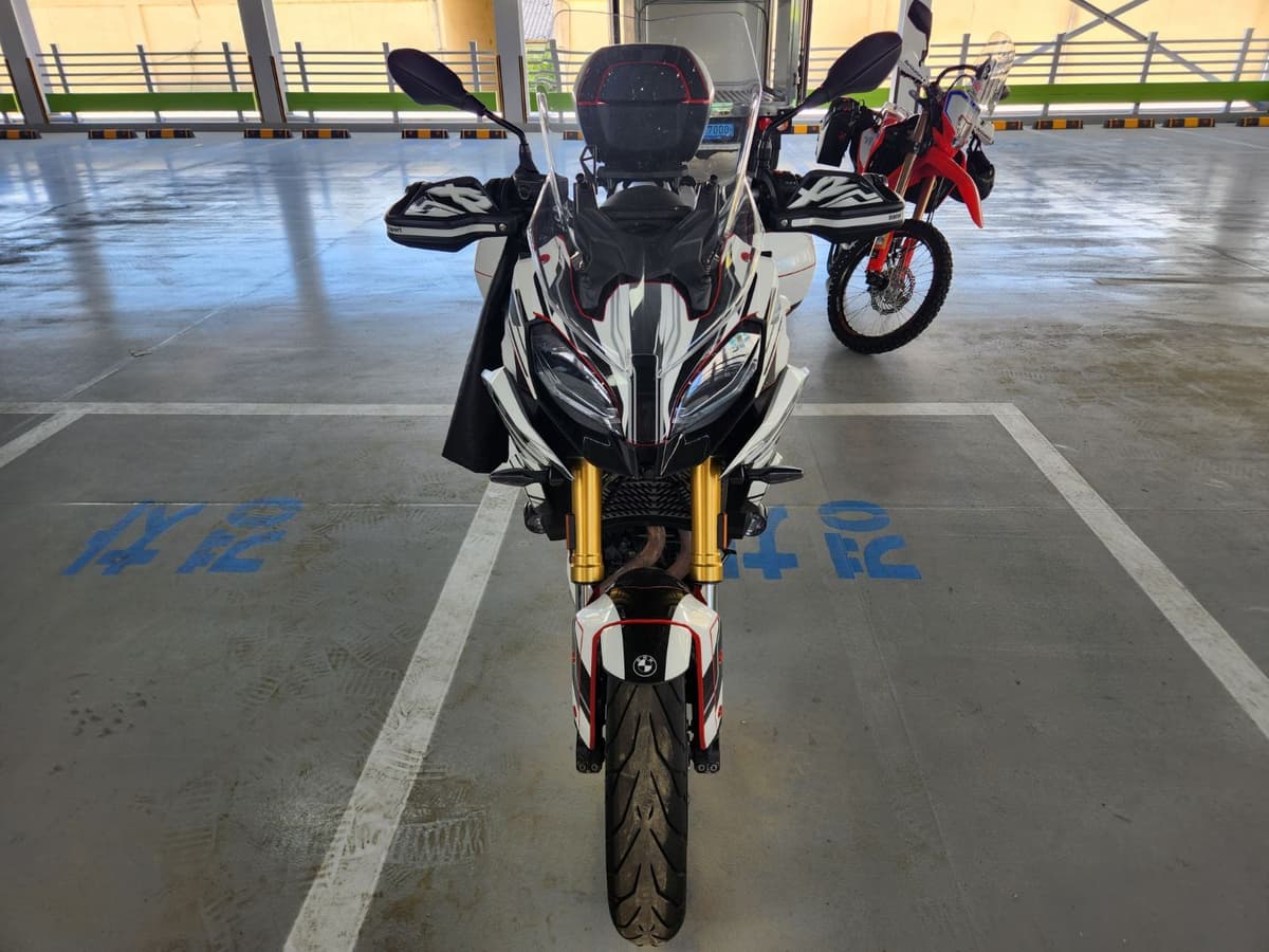 BMW F 900 XR 2