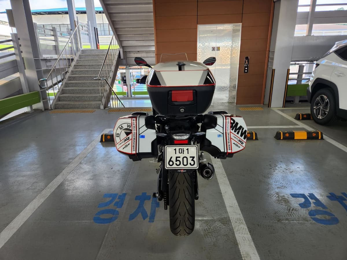BMW F 900 XR 4