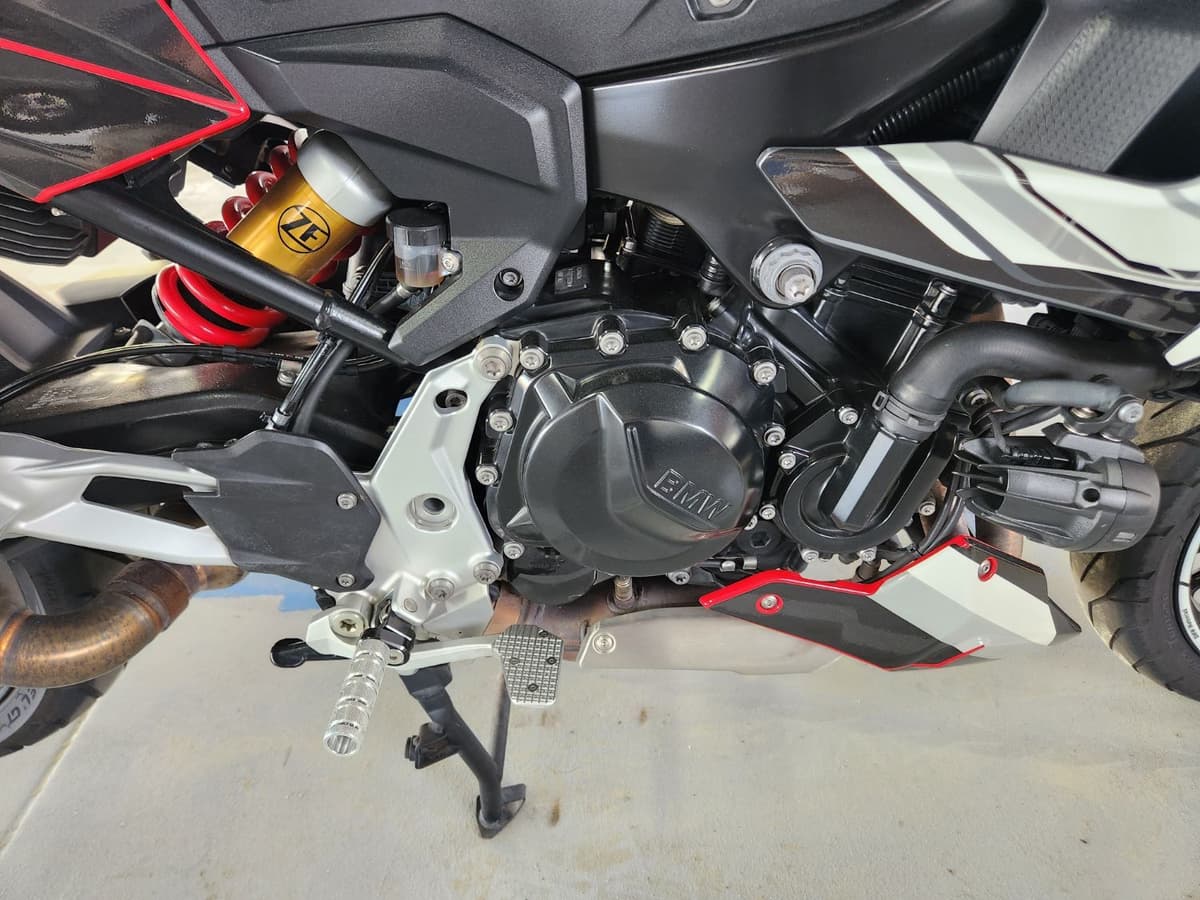 BMW F 900 XR 7