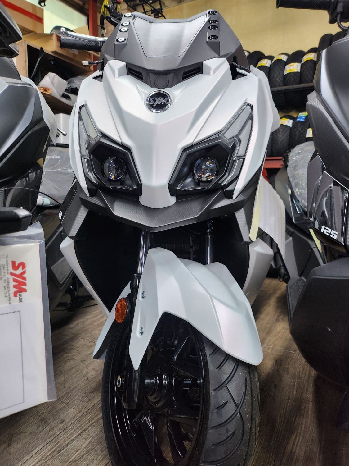 SYM 크루심 125 ABS 1