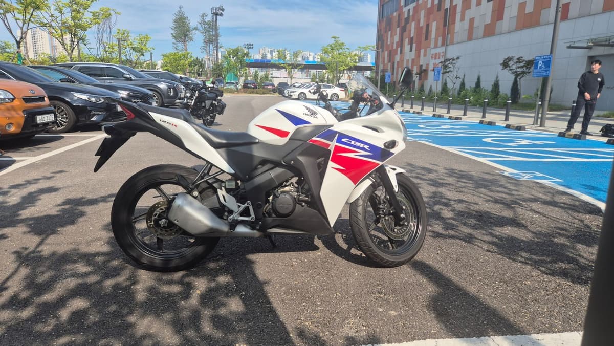 혼다 CBR 125 R 3