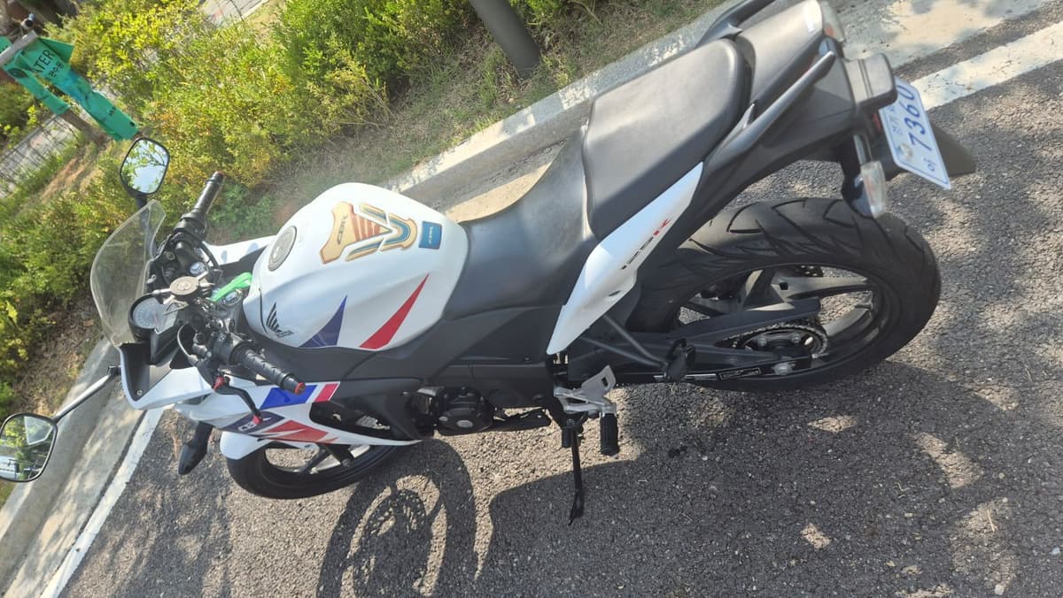 혼다 CBR 125 R 6