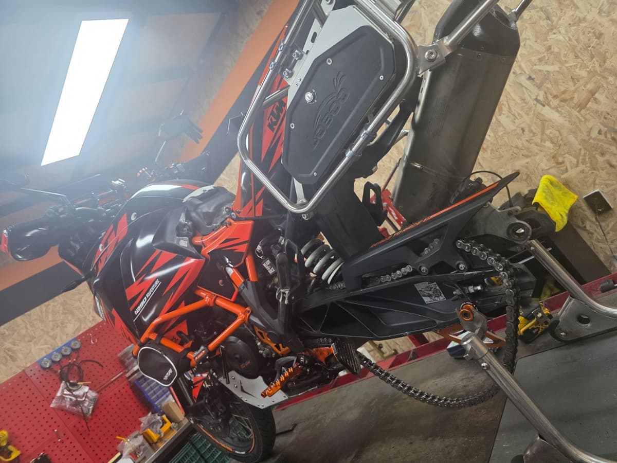 KTM 1290 슈퍼 어드벤처 R 12