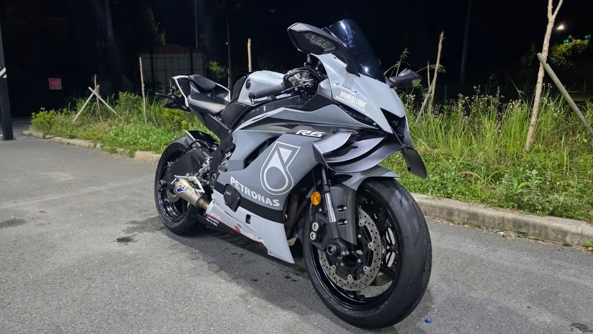 야마하 YZF R6 1