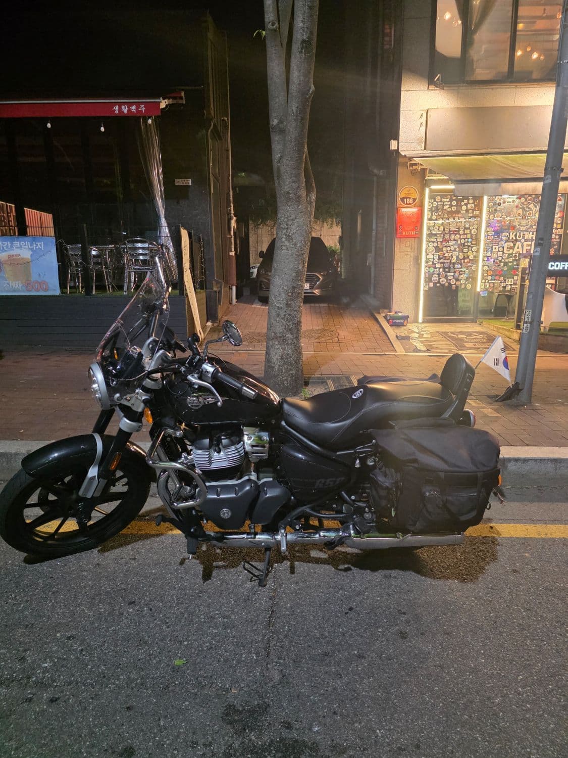 로얄엔필드 슈퍼메테오 650 4