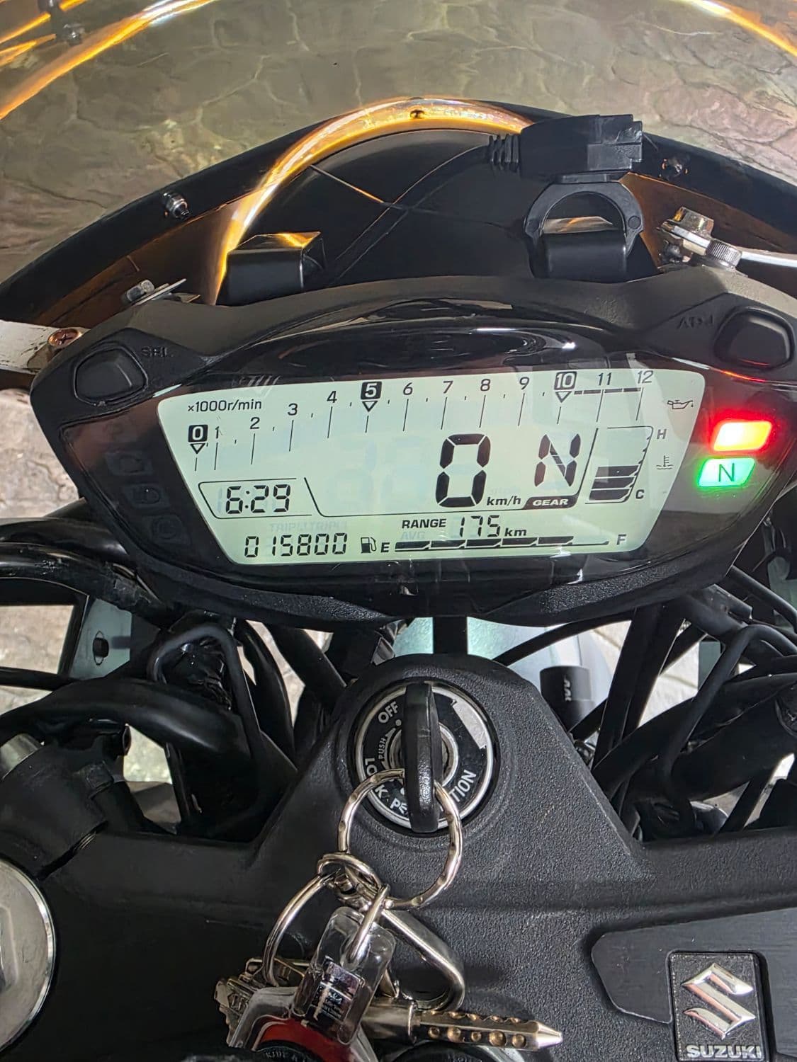 스즈키 SV 650 X 3