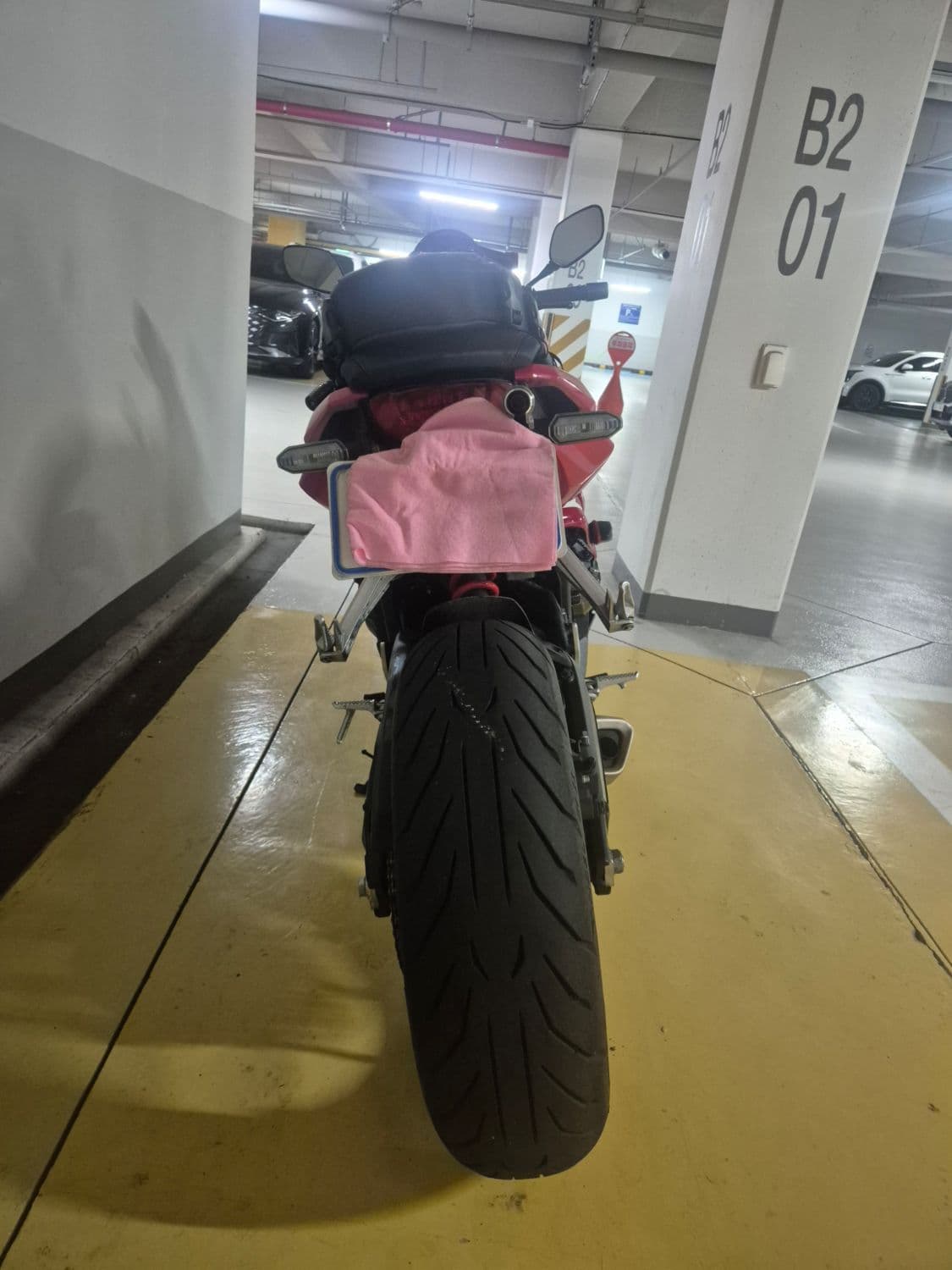 혼다 CBR 650 R MT 4