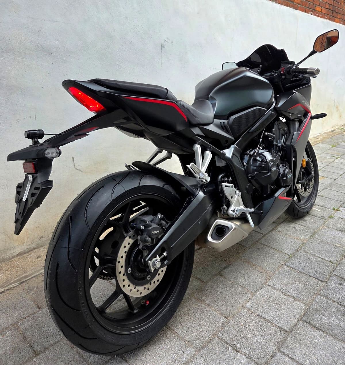 혼다 CBR 650 R MT 10