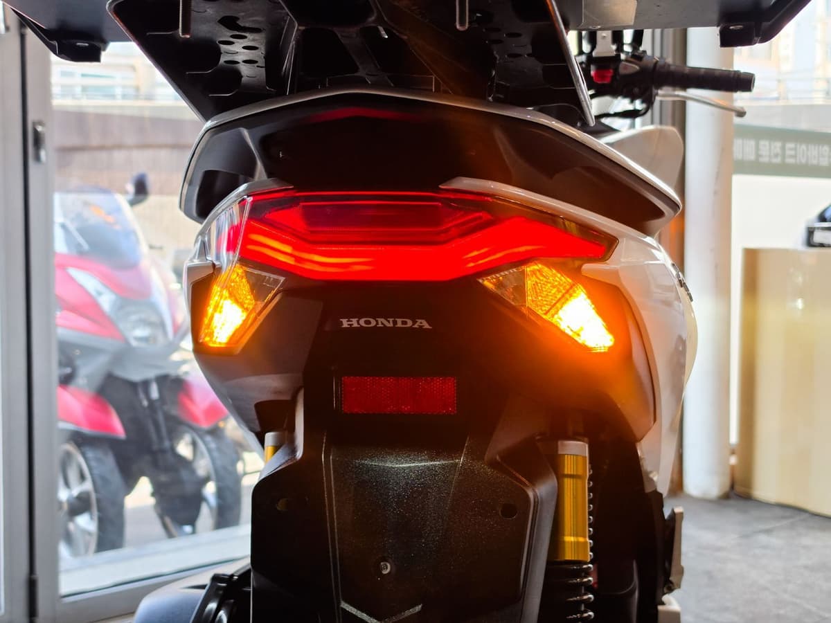 혼다 PCX 125 18