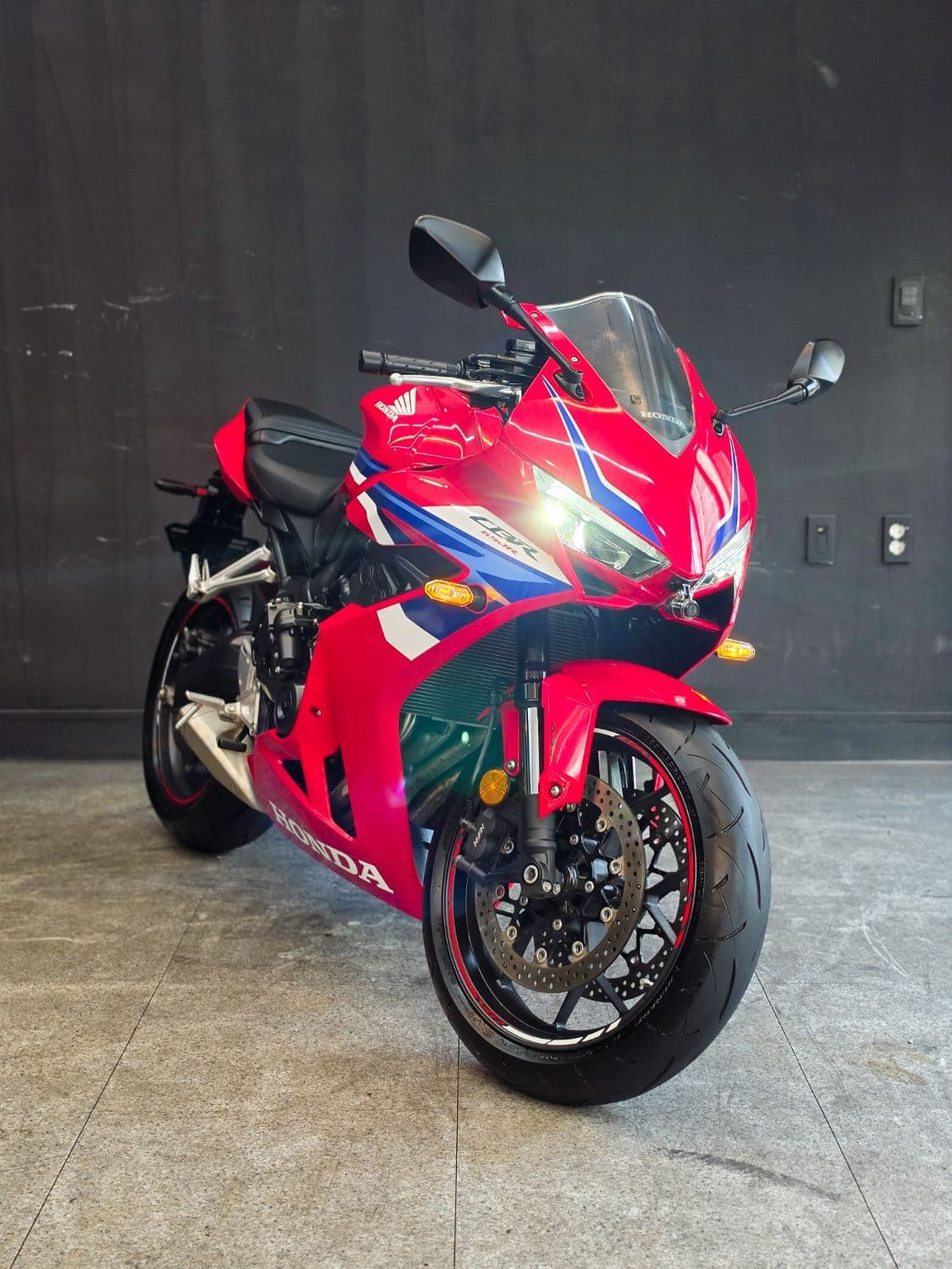 혼다 CBR 650 R E-CLUTCH 1