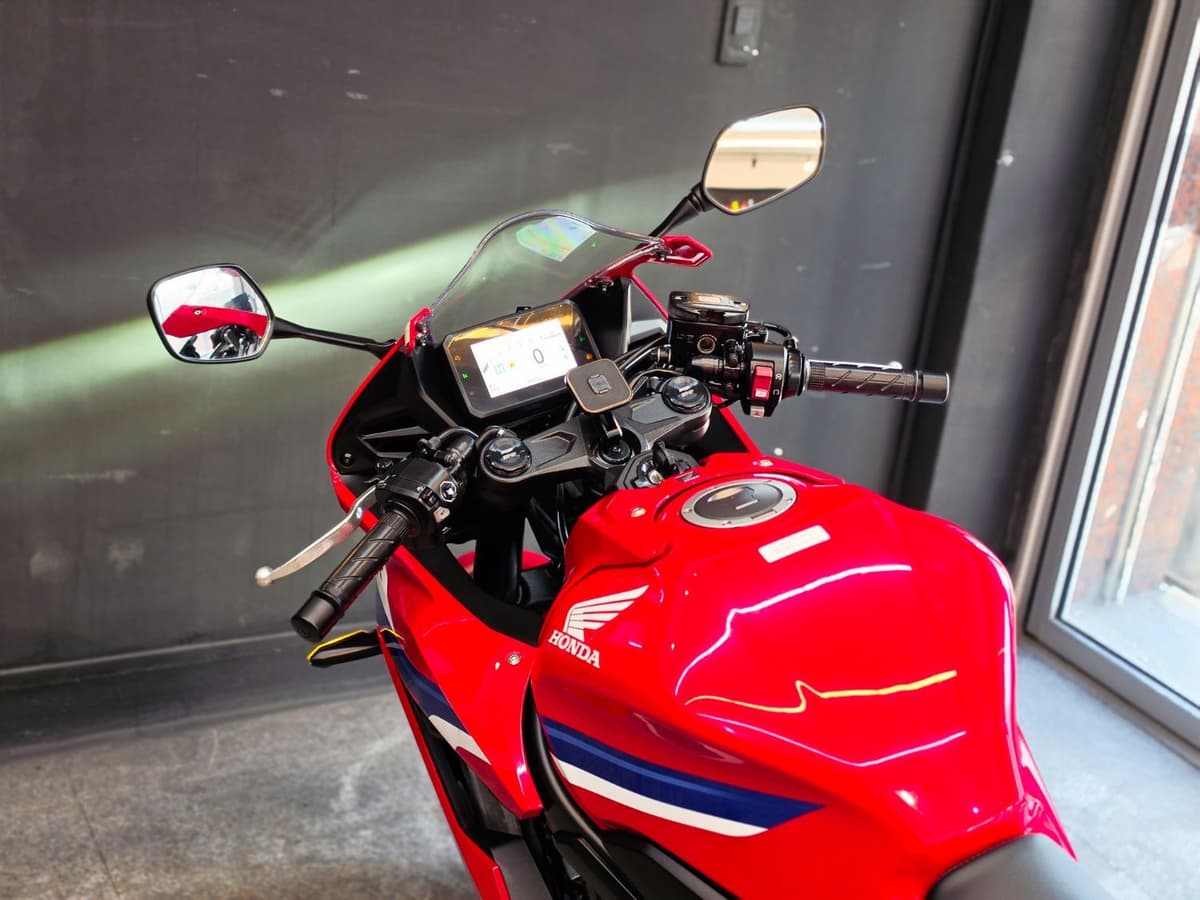 혼다 CBR 650 R E-CLUTCH 12