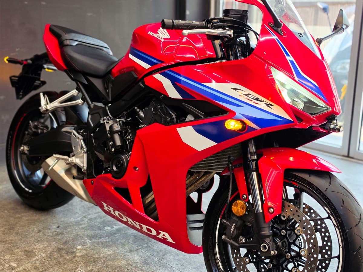 혼다 CBR 650 R E-CLUTCH 17