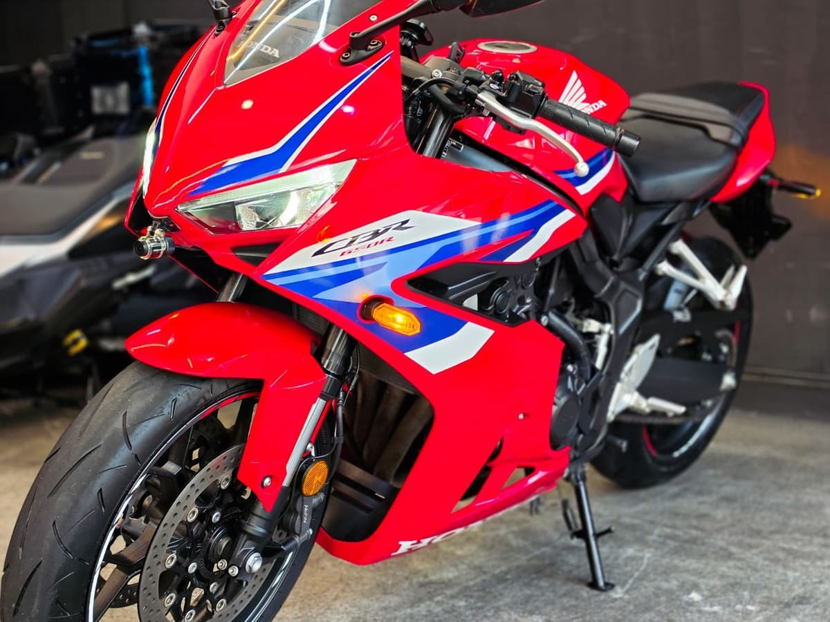 혼다 CBR 650 R E-CLUTCH 18