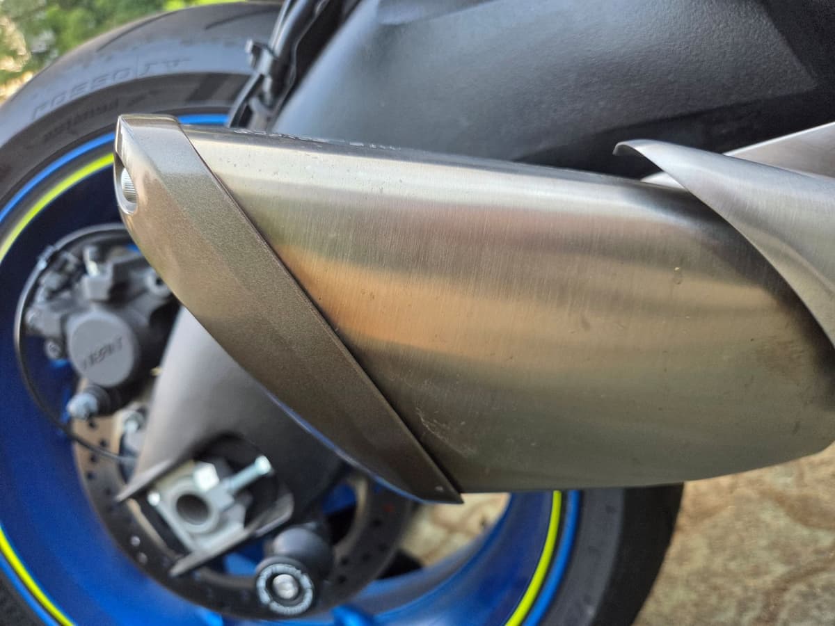 스즈키 GSX S 1000 11
