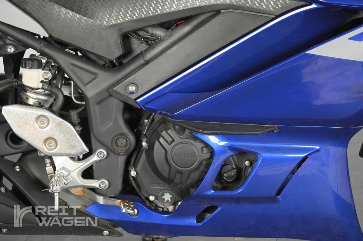 야마하 YZF R3 9