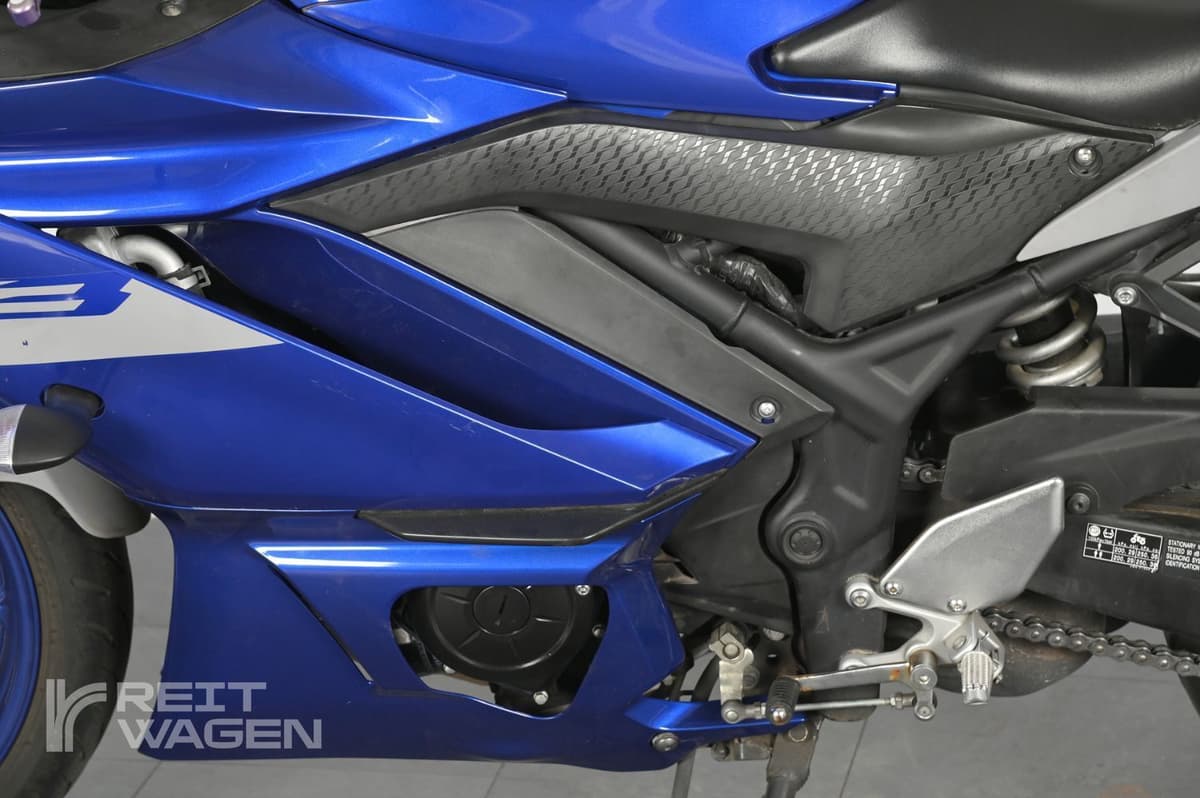 야마하 YZF R3 10