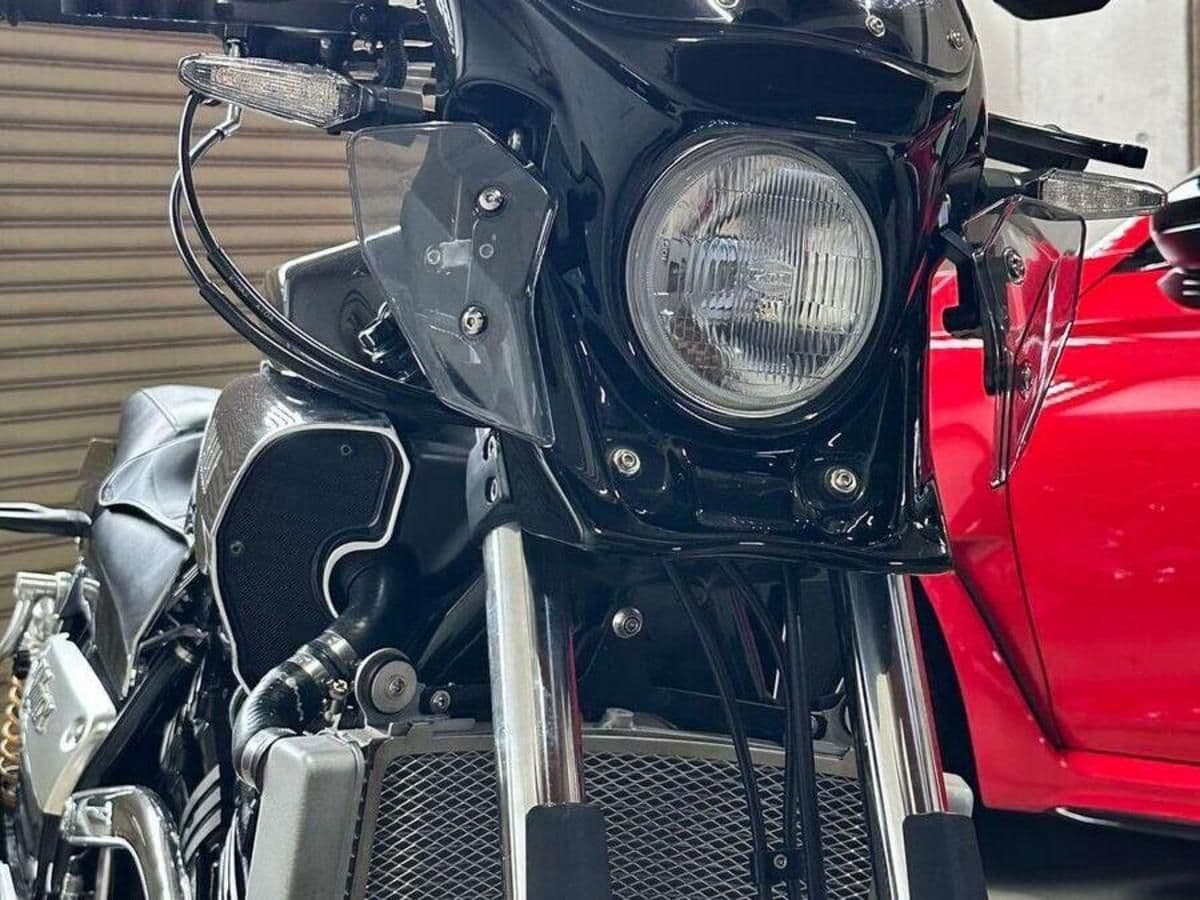 압도적인 V부스트의 쾌감! 희귀 부품으로 완성해가는 나만의 YAMAHA V-MAX 1200 썸네일