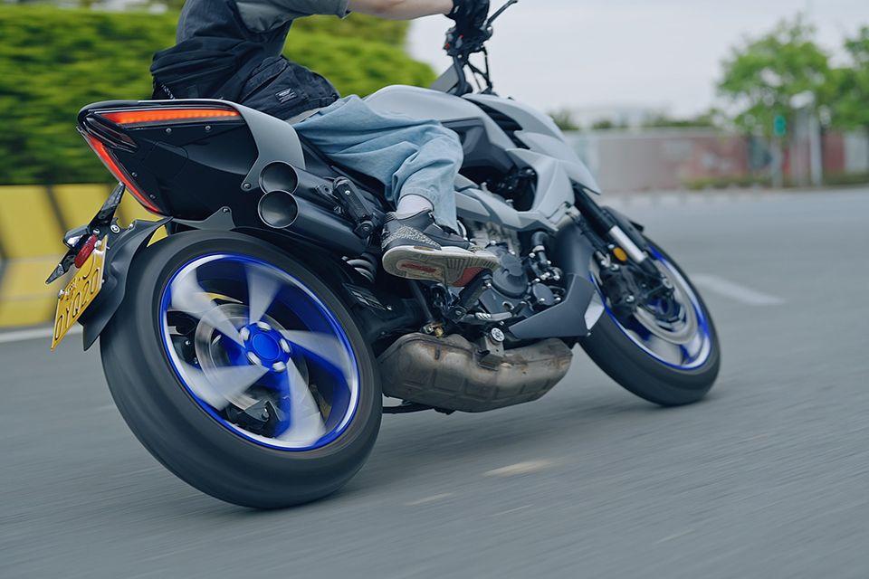350R