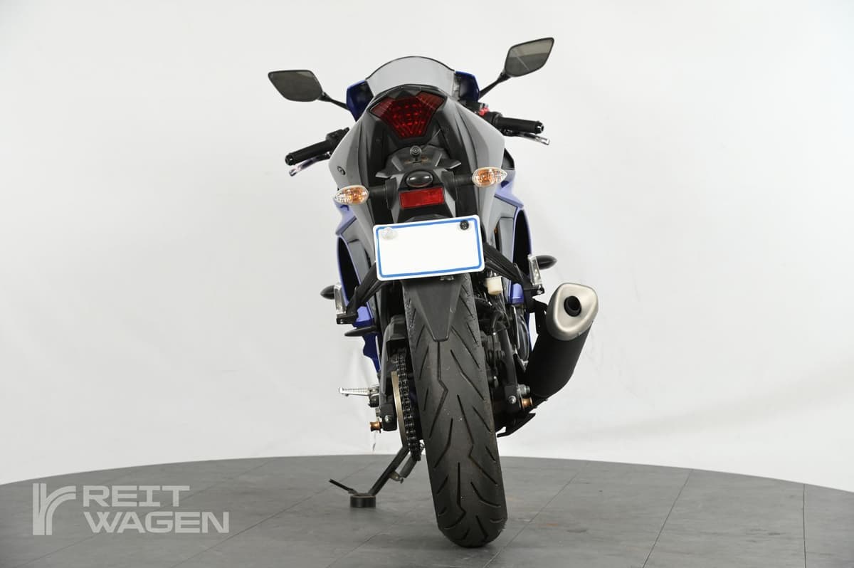 야마하 YZF R3 4