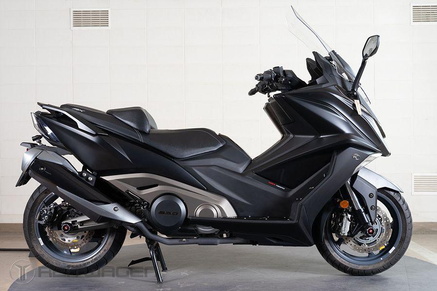AK 550 i