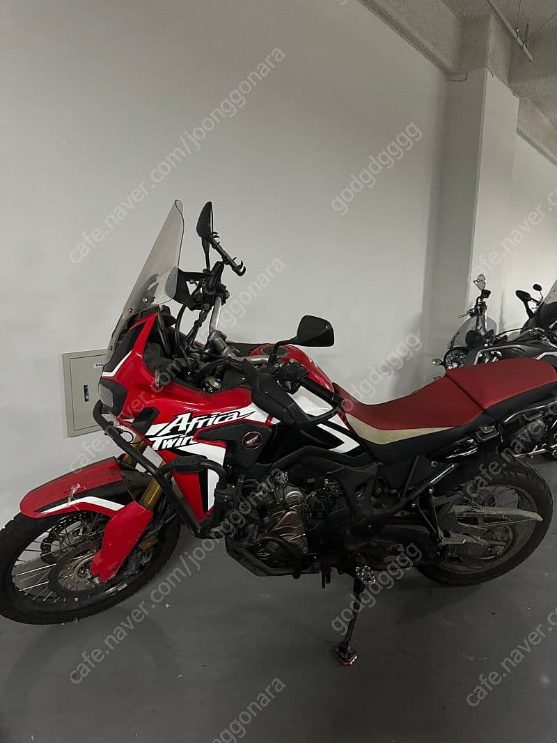 혼다 아프리카 트윈 CRF 1000 L DCT 4
