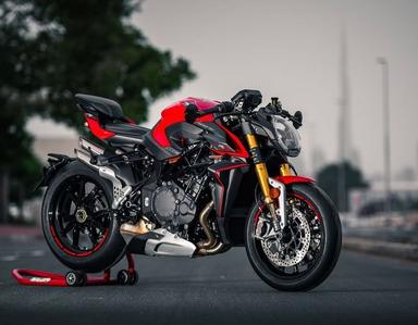 브루탈레 1000 RR