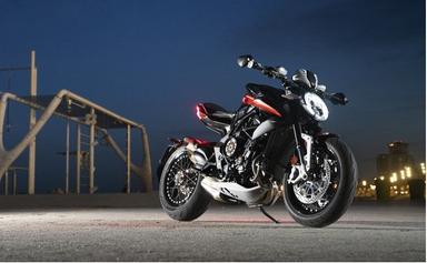 드랙스터 800 RR SCS