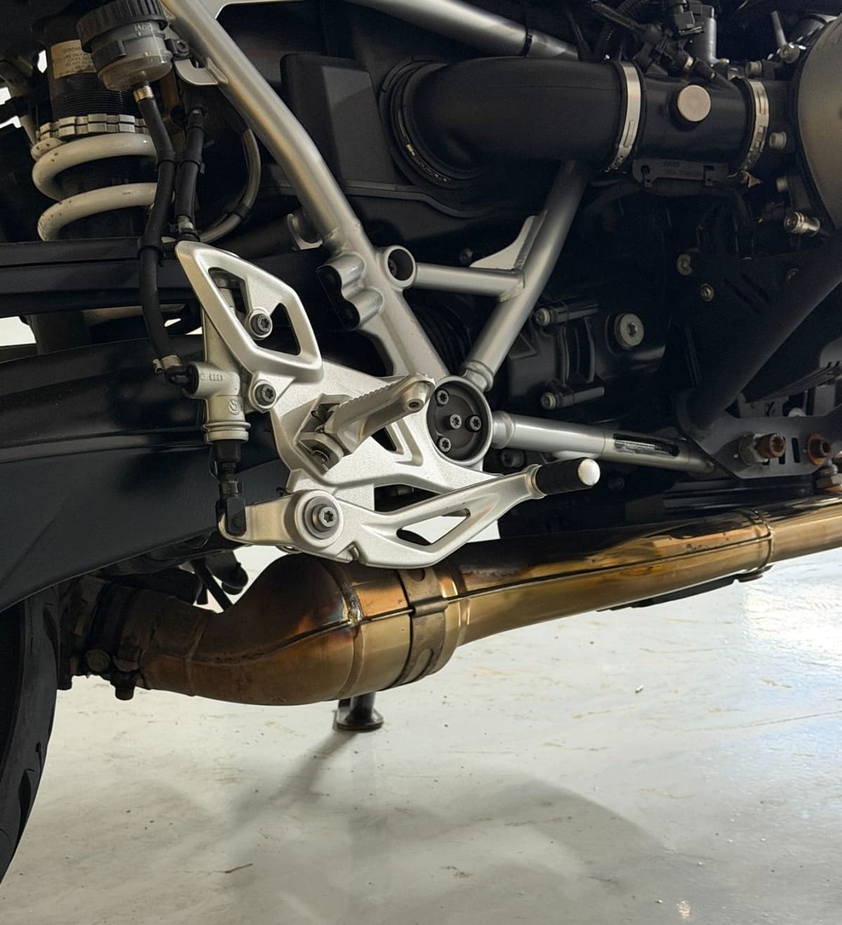 BMW R nine T 레이서 19