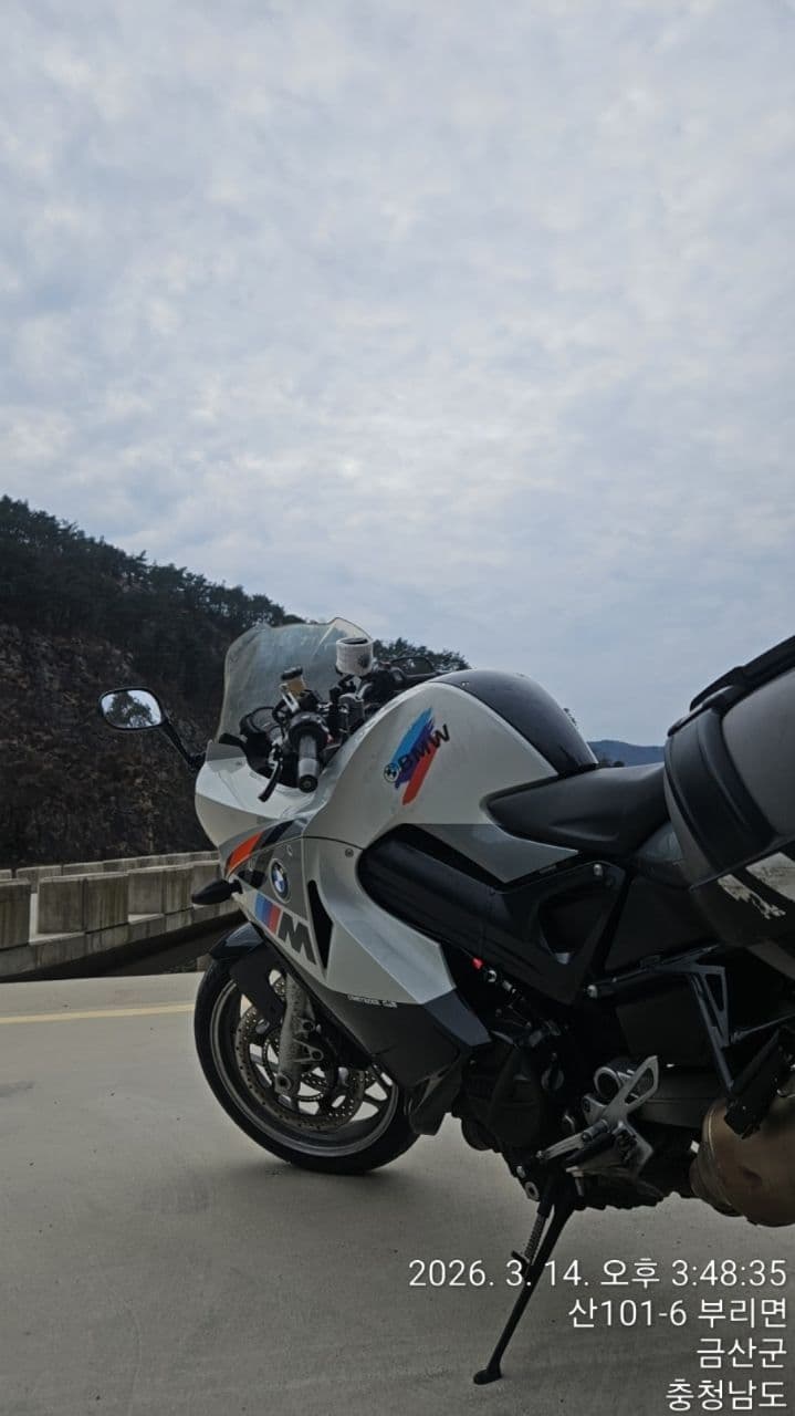 BMW F 800 ST 7
