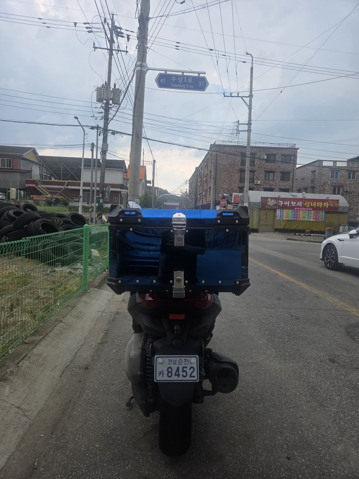 야마하 XMAX 300 ABS 3
