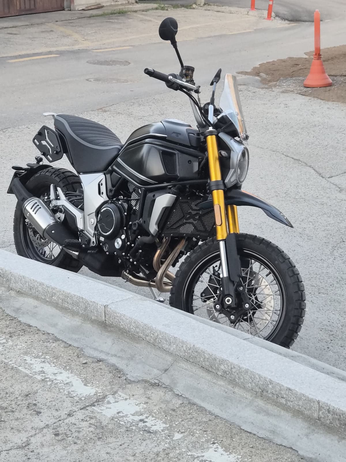 CF모토 CLX 700 어드벤처 2