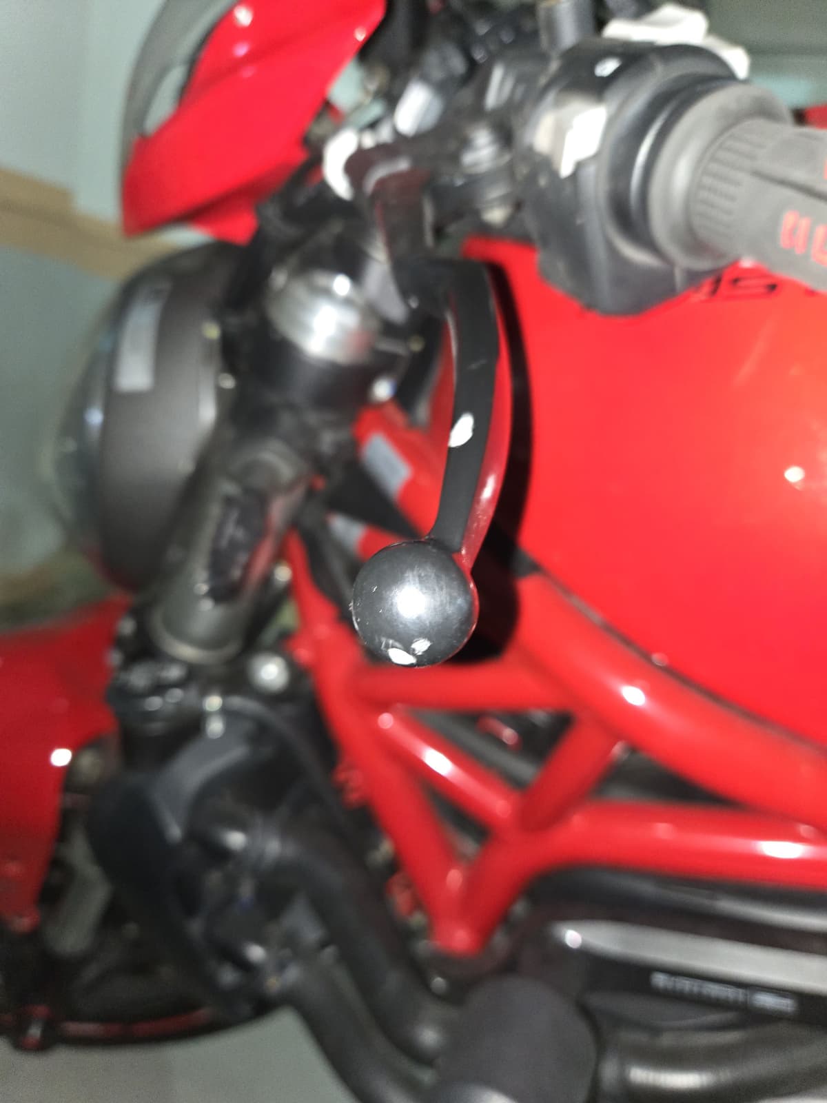 두카티 몬스터 821 7