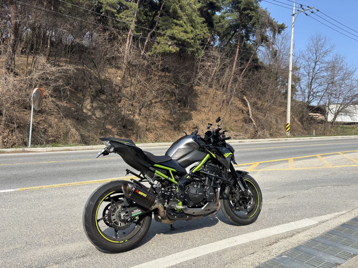 가와사키 Z 900 4