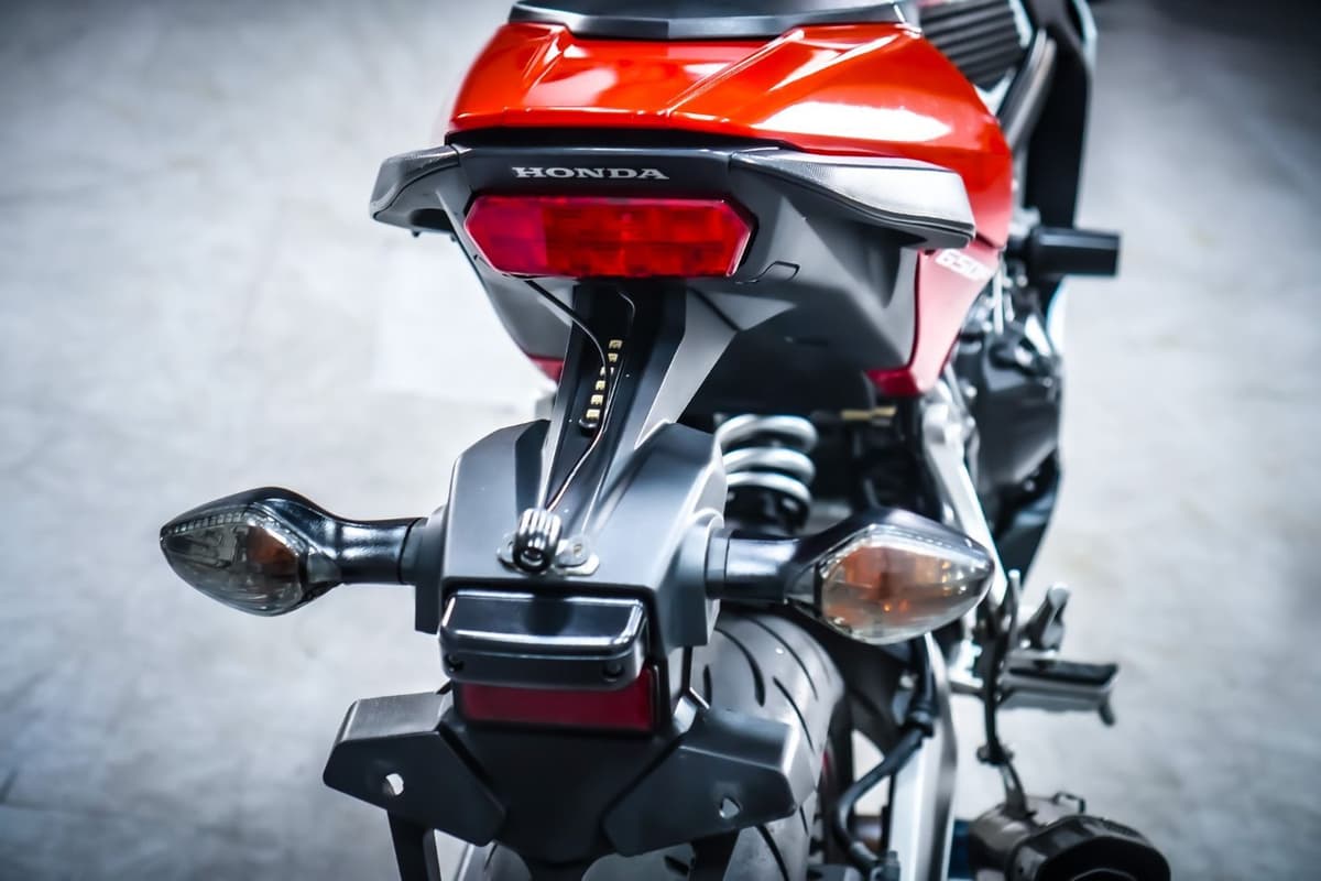 혼다 CBR 650 F 8