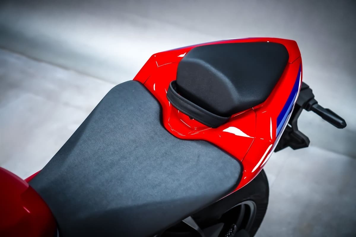 혼다 CBR 1000 RR-R 파이어블레이드 SP 10